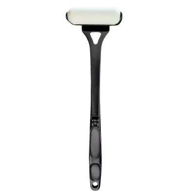 Dosezite Vsak Centimeter: Zložljiv Aplikator za Losjon za Hrbet Black