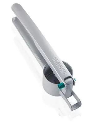 Stiskalnik za pire krompir in špecle Leifheit siv, aluminij in plastika