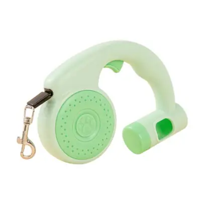 Večnamenski izvlečni pas za pse z dozirnikom za vrečke za iztrebke Green