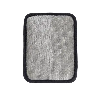 Elektrostatična rokavica s štirimi prsti za odstranjevanje dlak hišnih ljubljenčkov