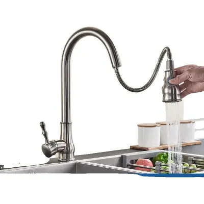 Kuhinjski izvlečni pipa, zložljiva šoba, trdna medenina, brušen nikelj