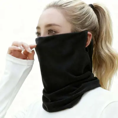 Topla maska za obraz iz flisa z ušesnimi zankami - izboljšana zaščita in udobje Black