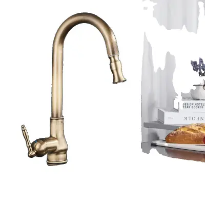 Antikno medeninasto kuhinjsko pipo, izvlečna šoba, enoročna kontrola, antikna medenina