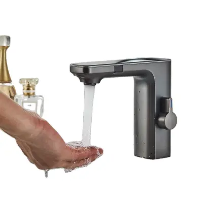 Pametni senzorni umivalni pipa, digitalni prikaz, brezdotikovno delovanje, sodoben stil, gun grey