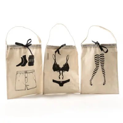 Essentials vreča za spodnje perilo 40x30cm / več vzorcev / poliester, bombaž