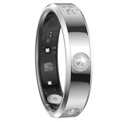 Povezani prstan velikosti 10, model Venus s kristali in polnilnim etuijem, Srebrna