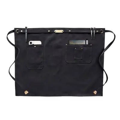 Polpredpasnik iz debelega platna s stranskim žepom in snemljivim trakom