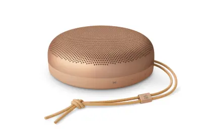 Zvočnik BANG & OLUFSEN BeoSound A1 3rd Gen Honey Tone