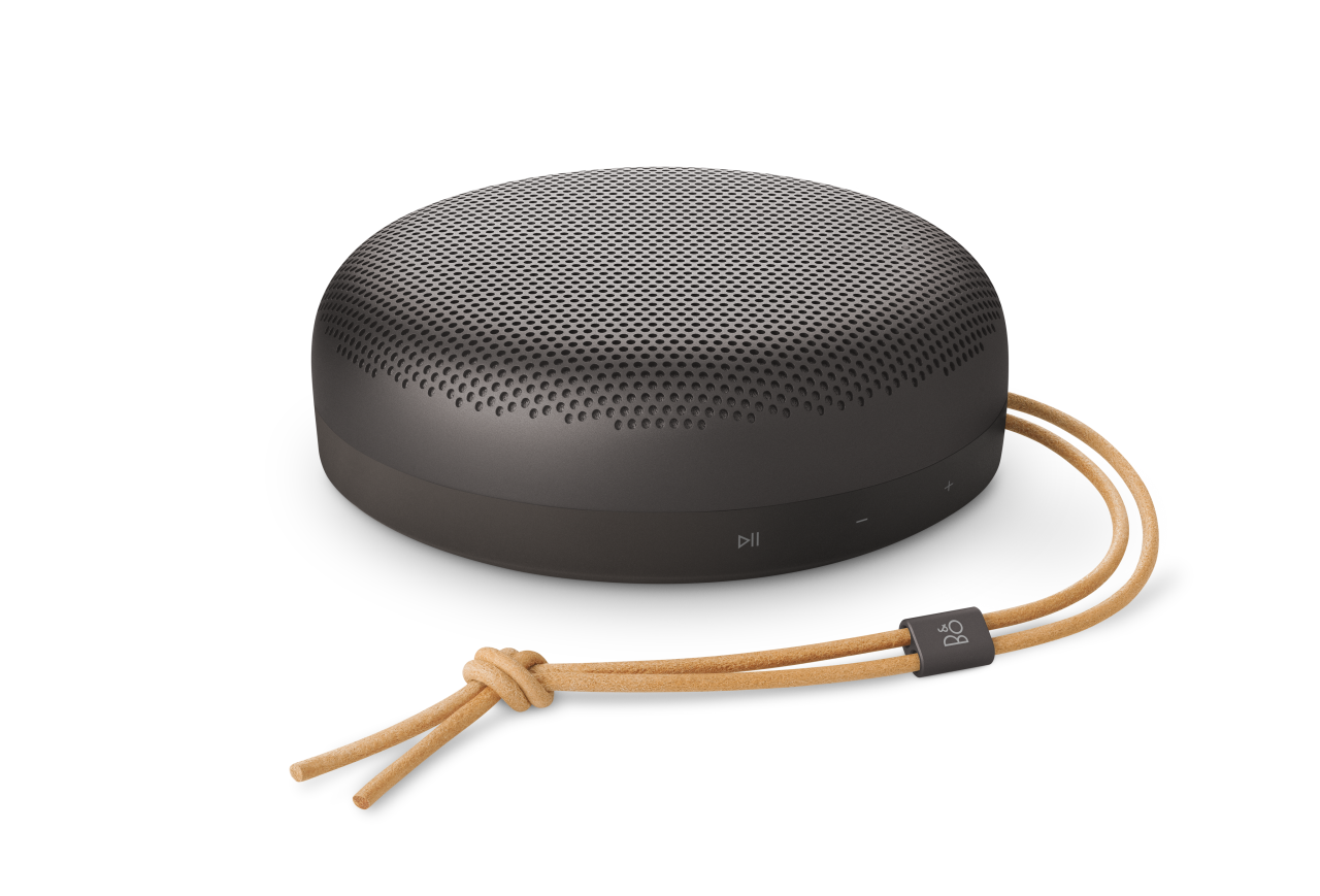 Zvočnik BANG & OLUFSEN BeoSound A1 3rd Gen Warm Granite