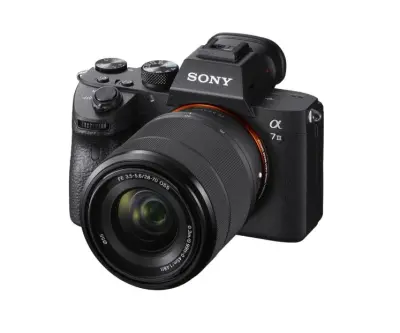 SONY Brezzrcalni fotoaparat polnega formata α7 III ILCE7M3MB.CEC
