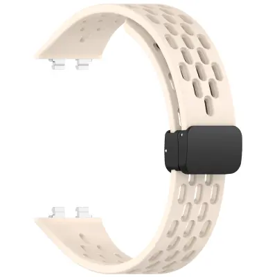 Zamenjava/kompatibilni deli – Huawei perforiran silikonski pašček z zložljivim zapenjalom za Band 11, 11 NFC, 11 Pro, 11 Pro NFC Beige