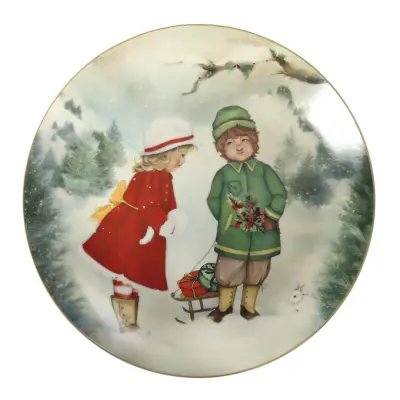 Servirni krožnik Cuccioli 30cm / deklica in deček zelen plašč / porcelan