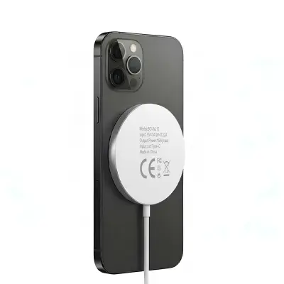 Mayaxess, Polnilnik za iPhone 15 / 15 Plus / 15 Pro / 15 Pro Max Magsafe magnetni 15W, Bela