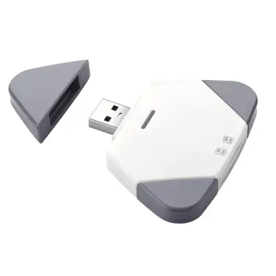 3-v-1 magnetni čitalec SD/TF kartic za Lightning, USB-C in USB-A White