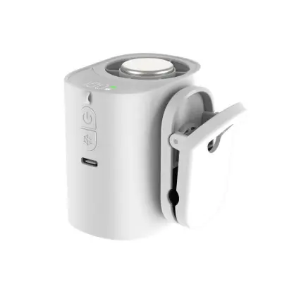 Nosljiv pasni ventilator s termoelektričnim hlajenjem in USB