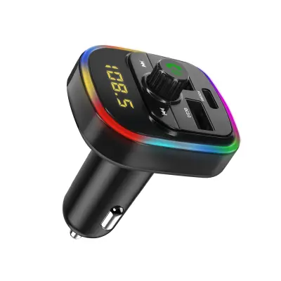 FM oddajnik Bluetooth, avtomobilski polnilec USB / USB-C, model C4 - črn