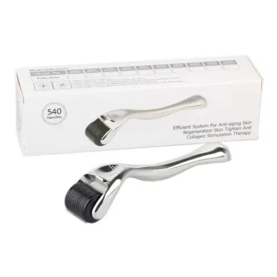 Microneedle Roller 02 – 540 igel, zlat ABS ročaj za obraz in telo Silver 0,3 mm