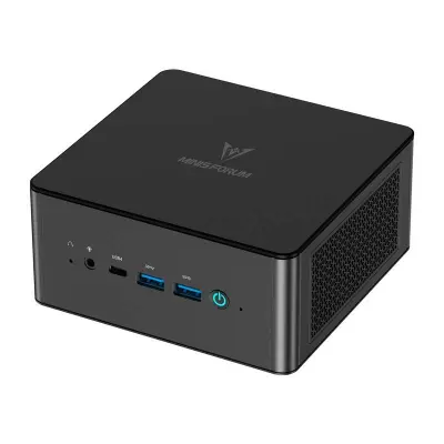 MINI FORUM MINI RAČUNALNIK UM890 PRO RYZEN 9 8945HS ZA IGRE IN PROFESIONALNO UPORABO