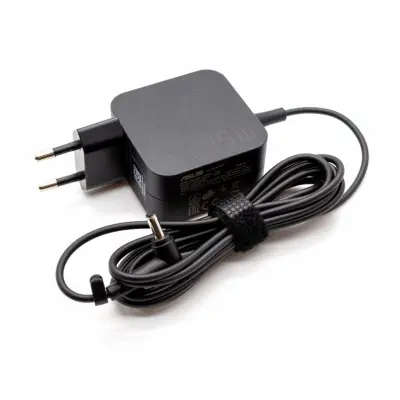 Adapter ASUS 45W 19V Črn EU različica