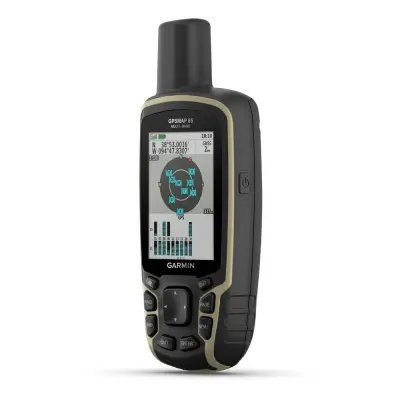 Ročni GPS Garmin GPSMAP 65 z večpasovno tehnologijo in 2,6-palčnim zaslonom