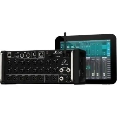 Digitalna mešalna miza Behringer XR18 z Midas predamplifikatorji