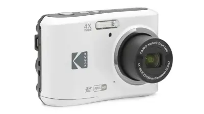 Kompaktna kamera Kodak FZ45 16MP bela