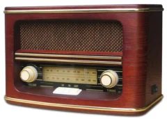 CAMRY CR1103 retro radio