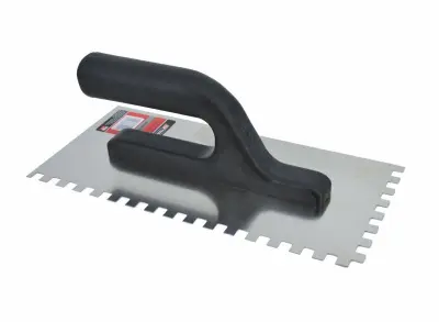 Inox zidarska gladilka zobata 270mm – PVC ročka