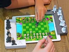 Playshifu Tacto Chess