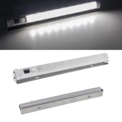 Baterijska LED svetilka s senzorjem gibanja 9 SMD LED 80lm bela svetloba