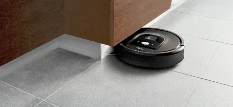 Nova dimenzija sesanja - robotski sesalnik Roomba 980 s pametnim upravljanjem