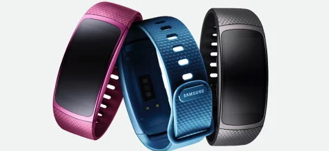 [TESTIRALI SMO] Samsung Gear Fit 2 - pametna ura s katero boste izstopali