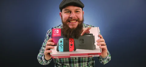 Odpakirali smo: igralna konzola Nintendo Switch
