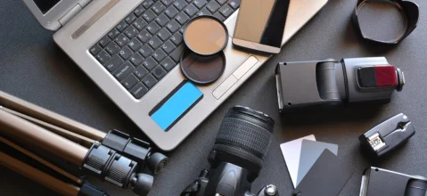 10 najboljših pripomočkov, ki jih potrebujete po nakupu fotoaparata