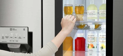 Potrkaj dvakrat, poglej v notranjost! Popolnoma nov LG InstaView Door-in-Door hladilnik.