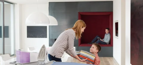 Naj likanje postane užitek z novimi likalnimi postajami Braun CareStyle 7!