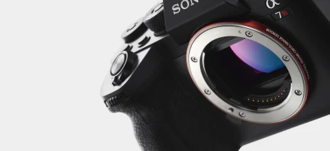 Sony predstavlja visokoločljivostni fotoaparat Alpha 7R IV